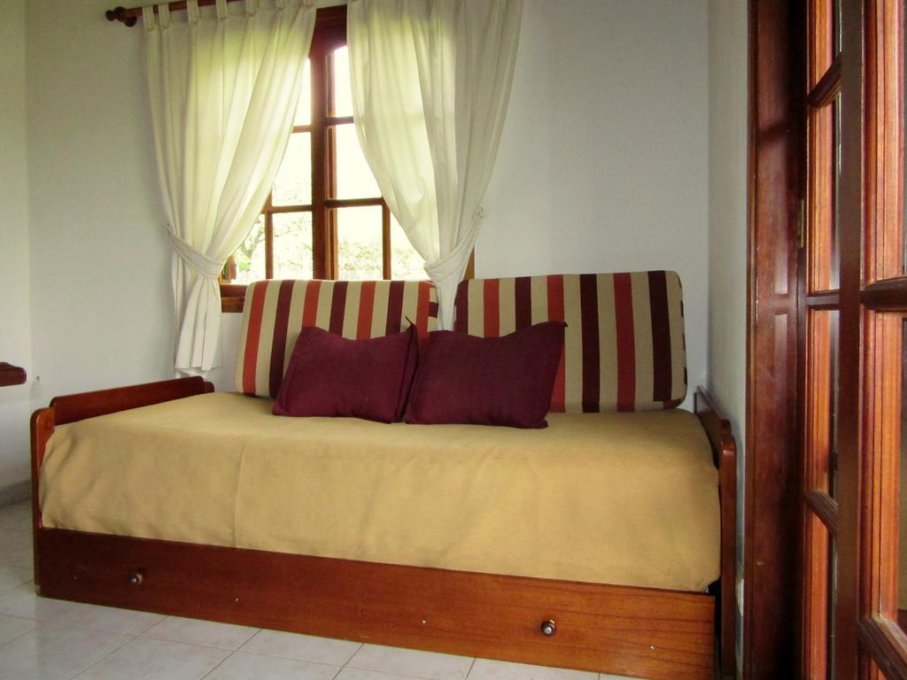 Cabanas Los Algarrobos บียา เฮเนรัล เบลกราโน ภายนอก รูปภาพ