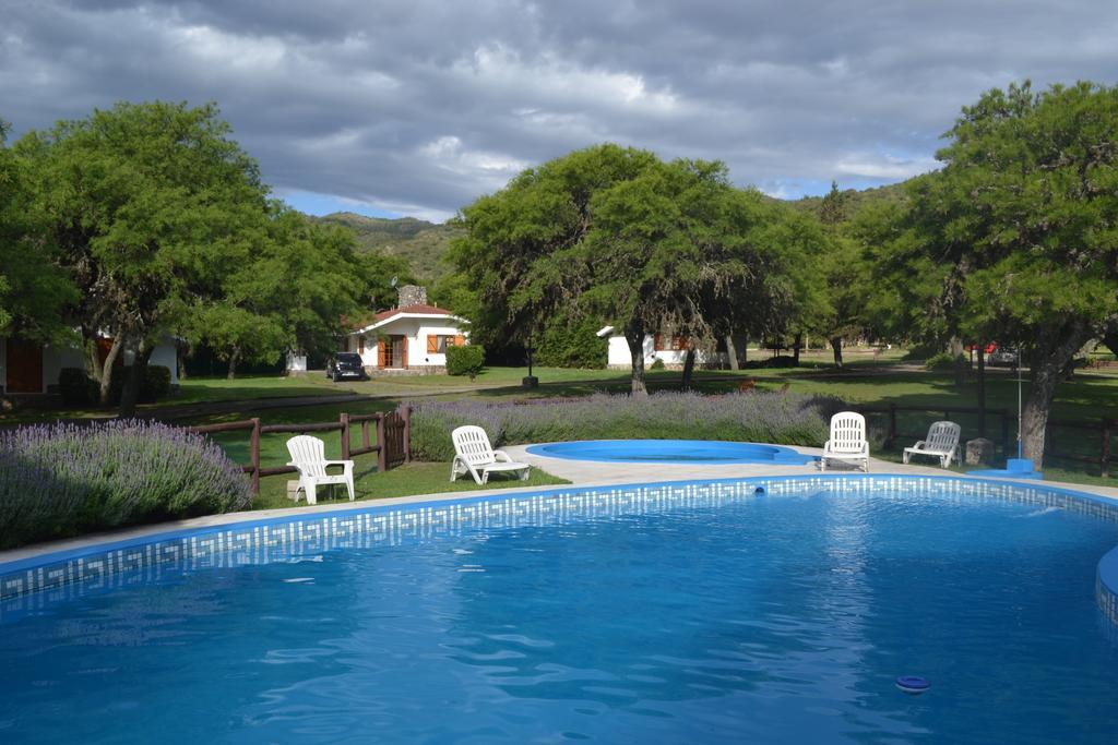Cabanas Los Algarrobos บียา เฮเนรัล เบลกราโน ภายนอก รูปภาพ